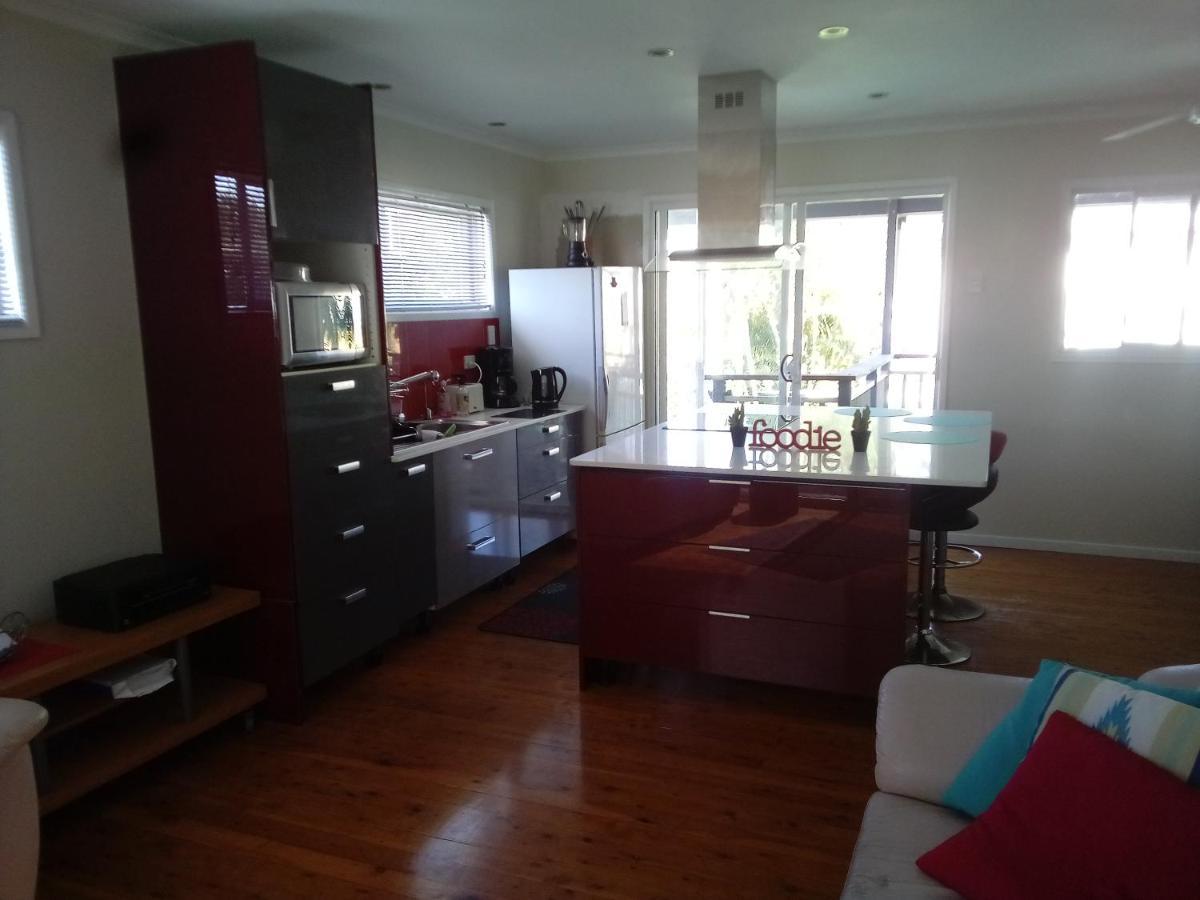 Southport-Dandar Apartment Gold Coast Exterior photo