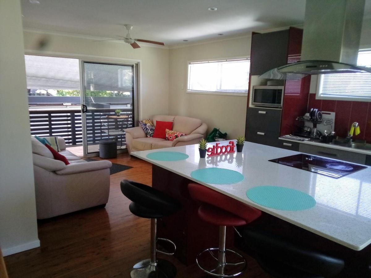 Southport-Dandar Apartment Gold Coast Exterior photo