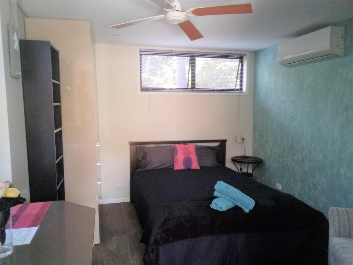 Southport-Dandar Apartment Gold Coast Exterior photo