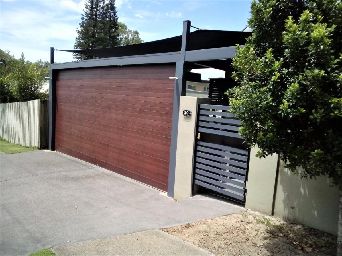 Southport-Dandar Apartment Gold Coast Exterior photo