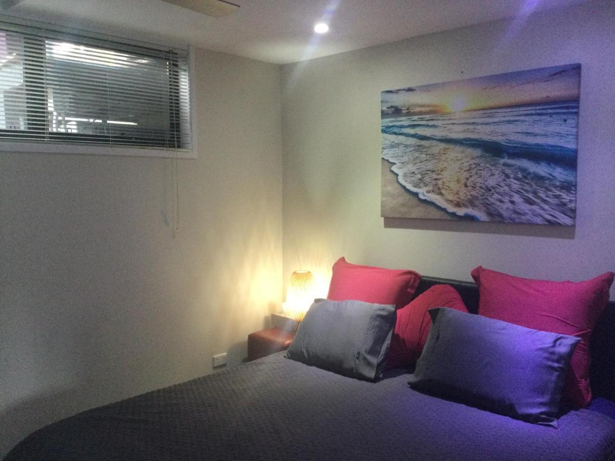 Southport-Dandar Apartment Gold Coast Exterior photo
