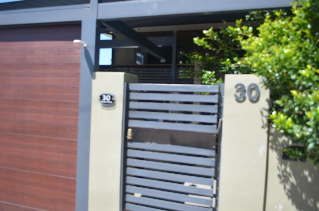 Southport-Dandar Apartment Gold Coast Exterior photo