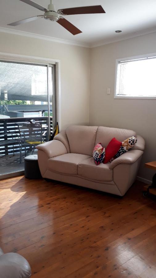 Southport-Dandar Apartment Gold Coast Exterior photo